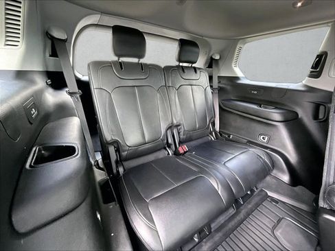 Used 2023 Jeep Grand Cherokee L Limited image 30