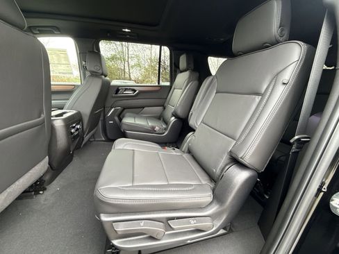 New 2026 GMC Yukon XL Denali w/ Sun & Power Step Package image 25