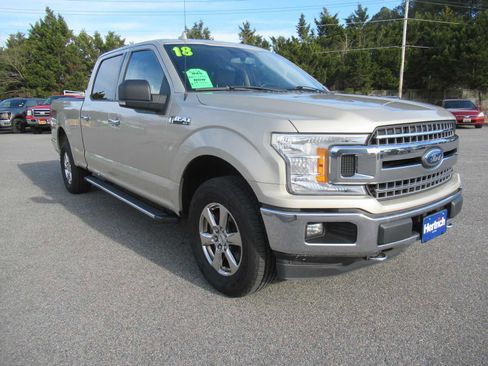 Used 2018 Ford F150 XLT w/ Equipment Group 302A Luxury image 3