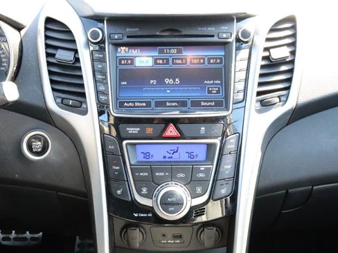 Used 2014 Hyundai Elantra GT w/ Option Group 03 image 11