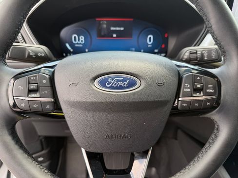 Used 2023 Ford Escape Platinum AWD/4WD image 21
