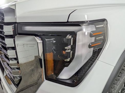 New 2025 GMC Sierra 3500 Denali w/ Denali Reserve Package image 14