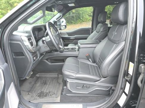 Certified 2025 Ford F250 Platinum image 4