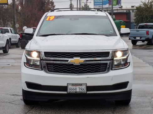 Used 2019 Chevrolet Tahoe LT w/ Max Trailering Package image 2