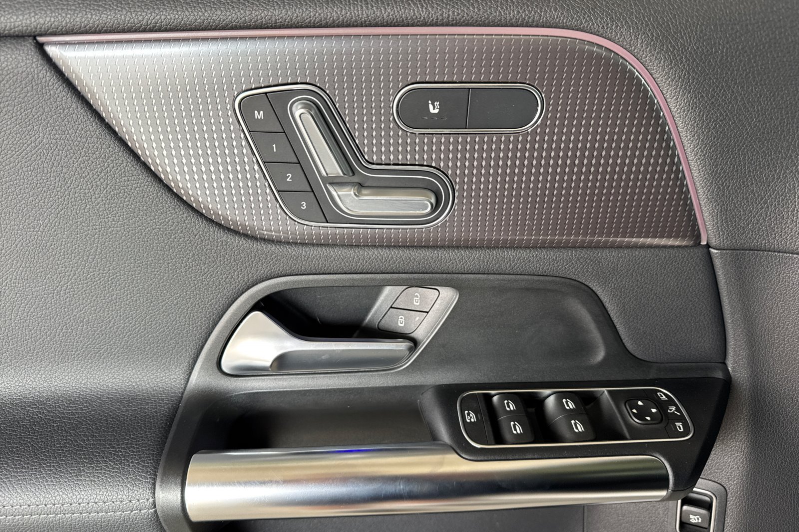 Certified 2023 Mercedes-Benz GLA 250 image 11