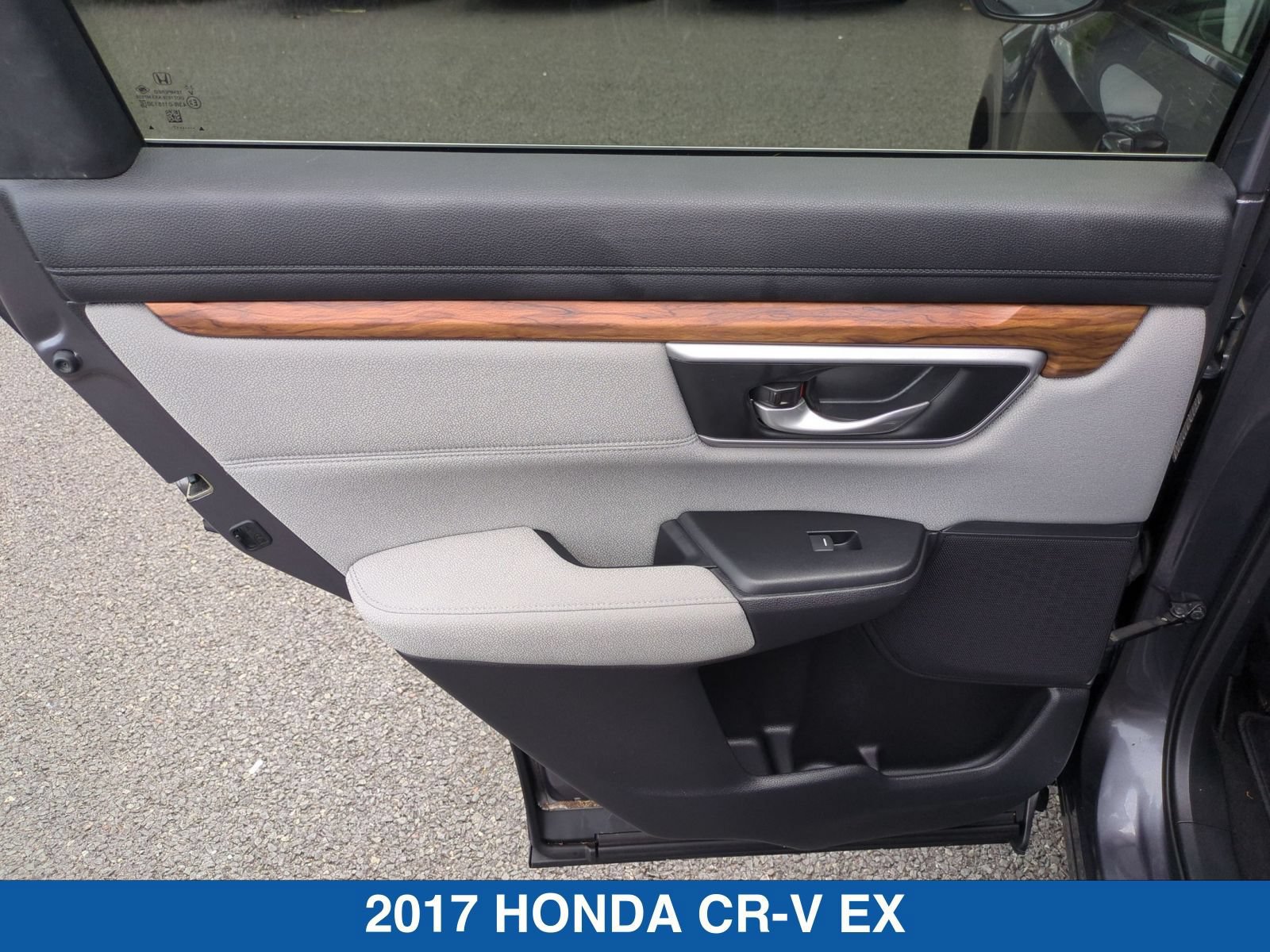 Used 2017 Honda CR-V EX image 29