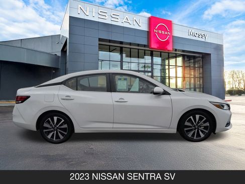 Used 2023 Nissan Sentra SV w/ SV Premium Package image 6