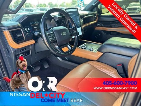 Used 2023 Ford Expedition Platinum AWD/4WD image 14