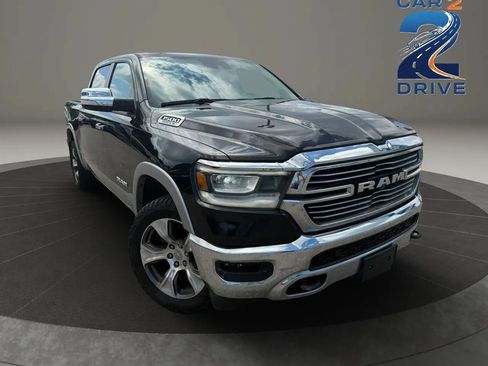 Used 2019 RAM 1500 Laramie AWD/4WD image 2