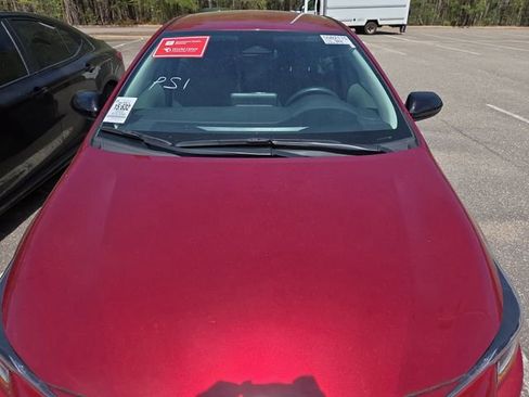 Used 2025 Toyota Corolla LE image 9