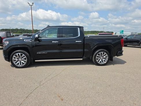 Used 2025 GMC Sierra 1500 Denali w/ Denali Reserve Package AWD/4WD image 2