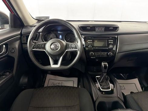 Used 2017 Nissan Rogue SV AWD/4WD image 21