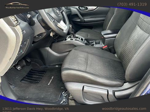 Used 2019 Nissan Rogue S image 10