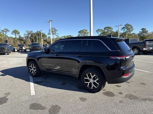 Used 2025 Jeep Grand Cherokee Limited w/ Trailer Tow Package image 5