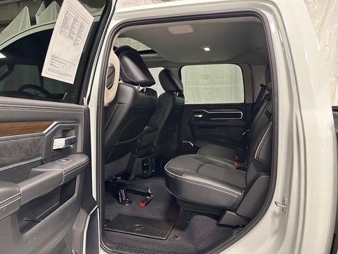 Used 2024 RAM 3500 Laramie AWD/4WD image 42