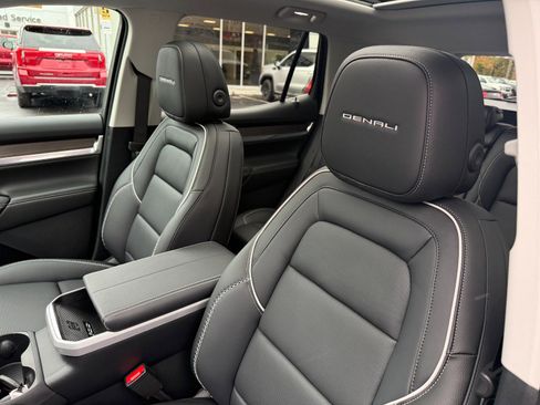 New 2026 GMC Terrain Denali w/ LPO, Floor Liner Package image 14