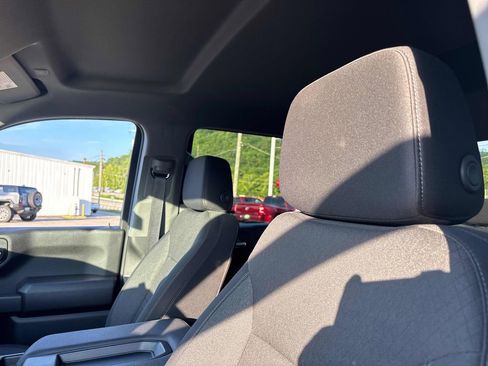 Used 2025 Chevrolet Silverado 1500 Custom Trail Boss w/ Turbomax Blackout Package AWD/4WD image 13