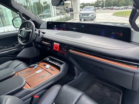 New 2025 Lincoln Navigator Black Label image 20