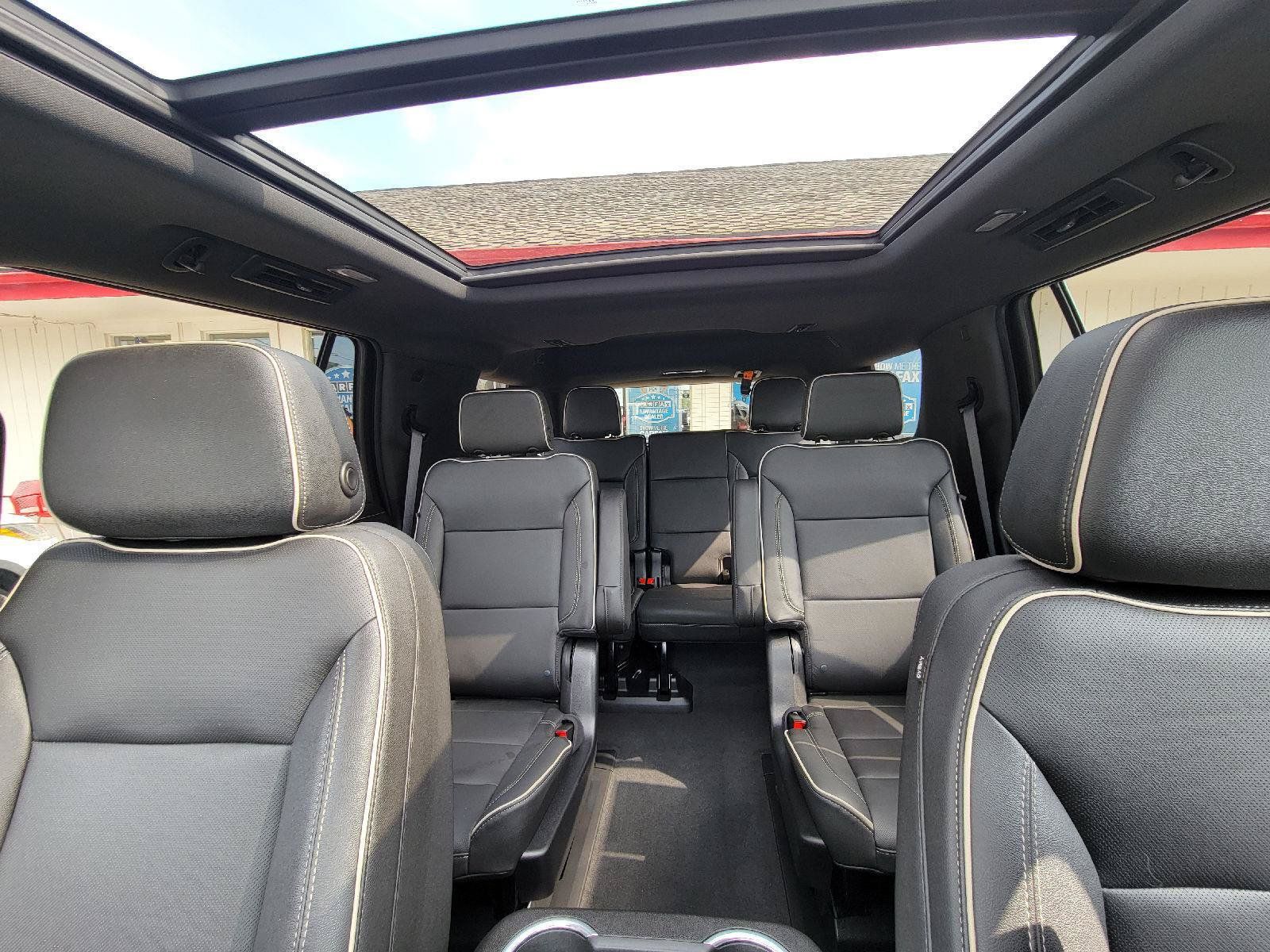 Used 2023 Chevrolet Tahoe Premier AWD/4WD image 26