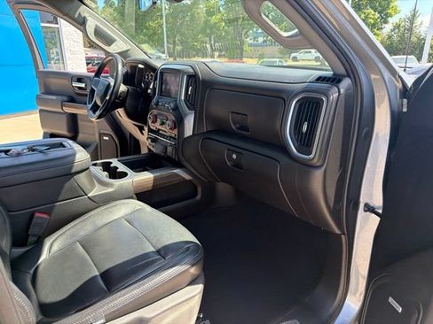 Used 2022 Chevrolet Silverado 1500 LT Trail Boss w/ Convenience Package II AWD/4WD image 37