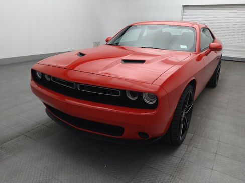 Used 2016 Dodge Challenger SXT RWD image 15