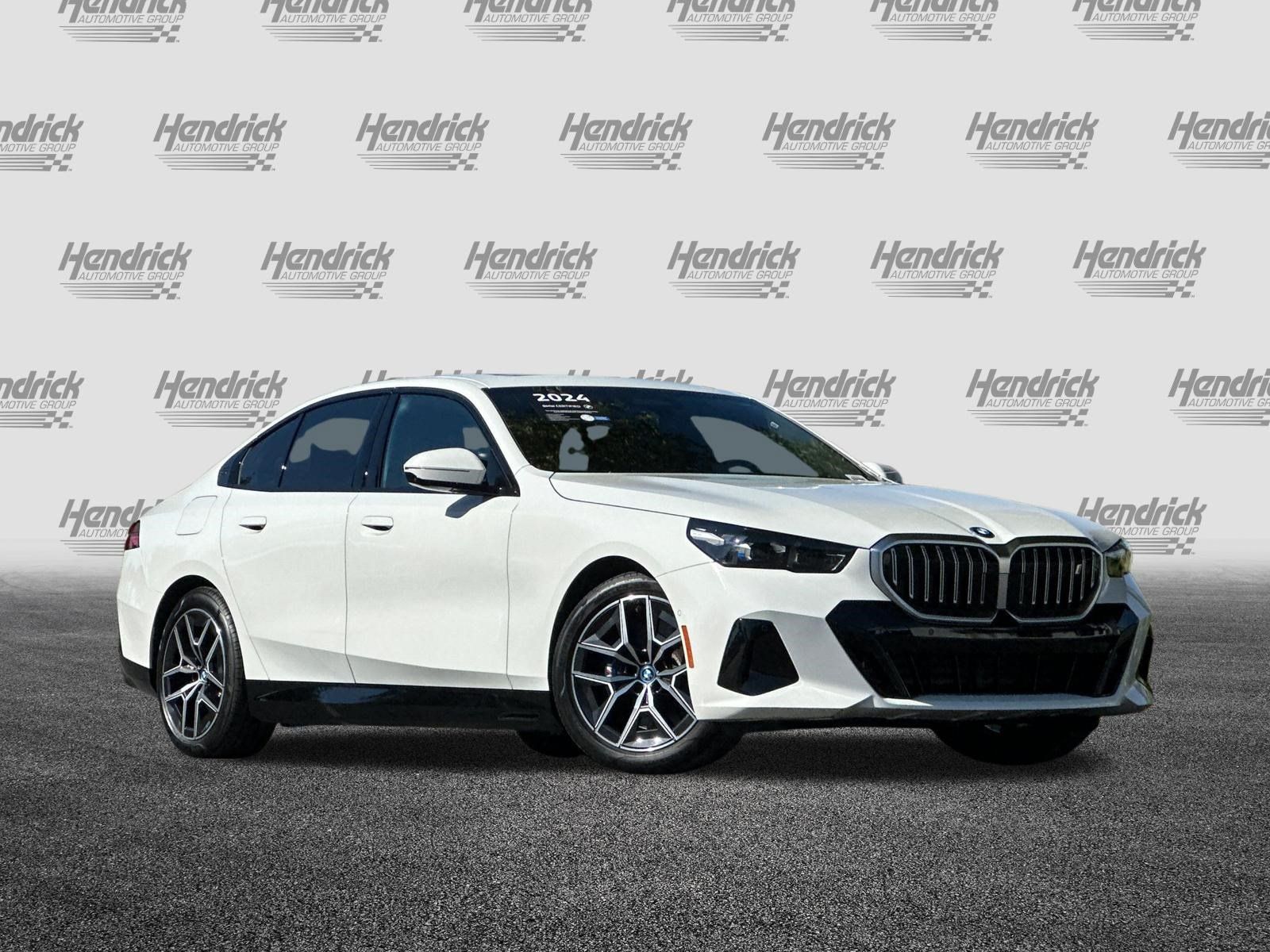 Used 2024 BMW i5 eDrive40i w/ M Sport Package RWD image 2
