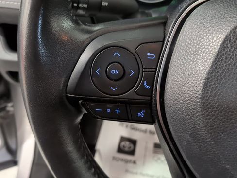 Used 2020 Toyota RAV4 XLE w/ XLE Grade Weather Package image 19