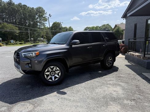 Used 2021 Toyota 4Runner TRD Off-Road Premium w/ Moonroof Package AWD/4WD image 1