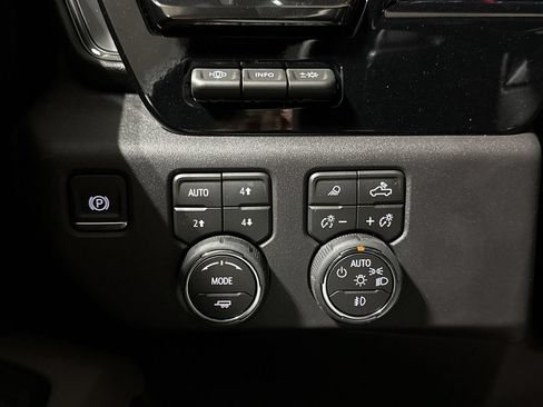 New 2026 Chevrolet Silverado 1500 ZR2 AWD/4WD image 19