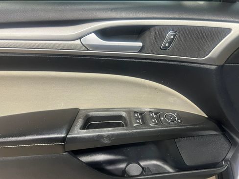 Used 2020 Ford Fusion S FWD image 12