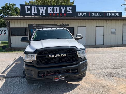 Used 2020 RAM 3500 Tradesman RWD image 4