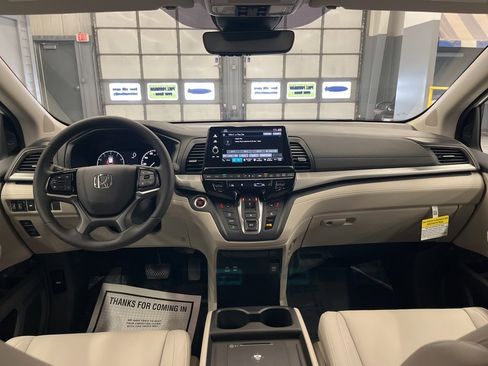 Used 2025 Honda Odyssey EX-L image 27