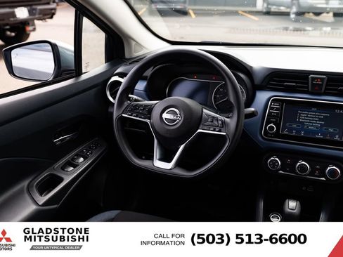 Used 2024 Nissan Versa SV FWD image 9