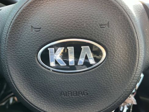 Used 2021 Kia Rio S image 30