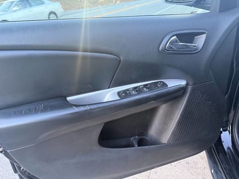 Used 2016 Dodge Journey Crossroad image 17