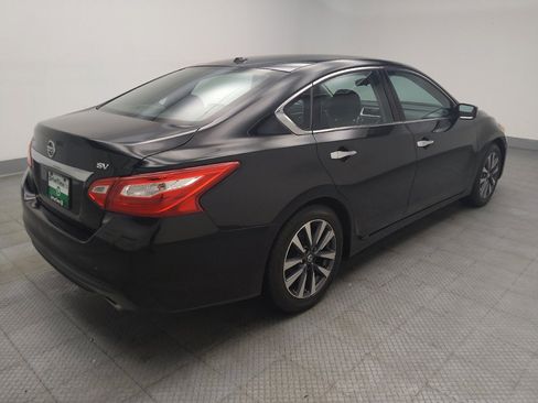 Used 2017 Nissan Altima 2.5 SV image 10