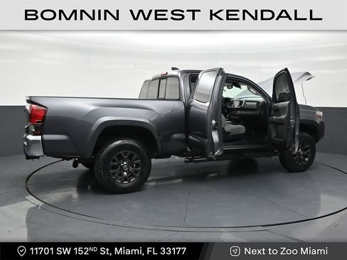 Used 2022 Toyota Tacoma SR5 image 28
