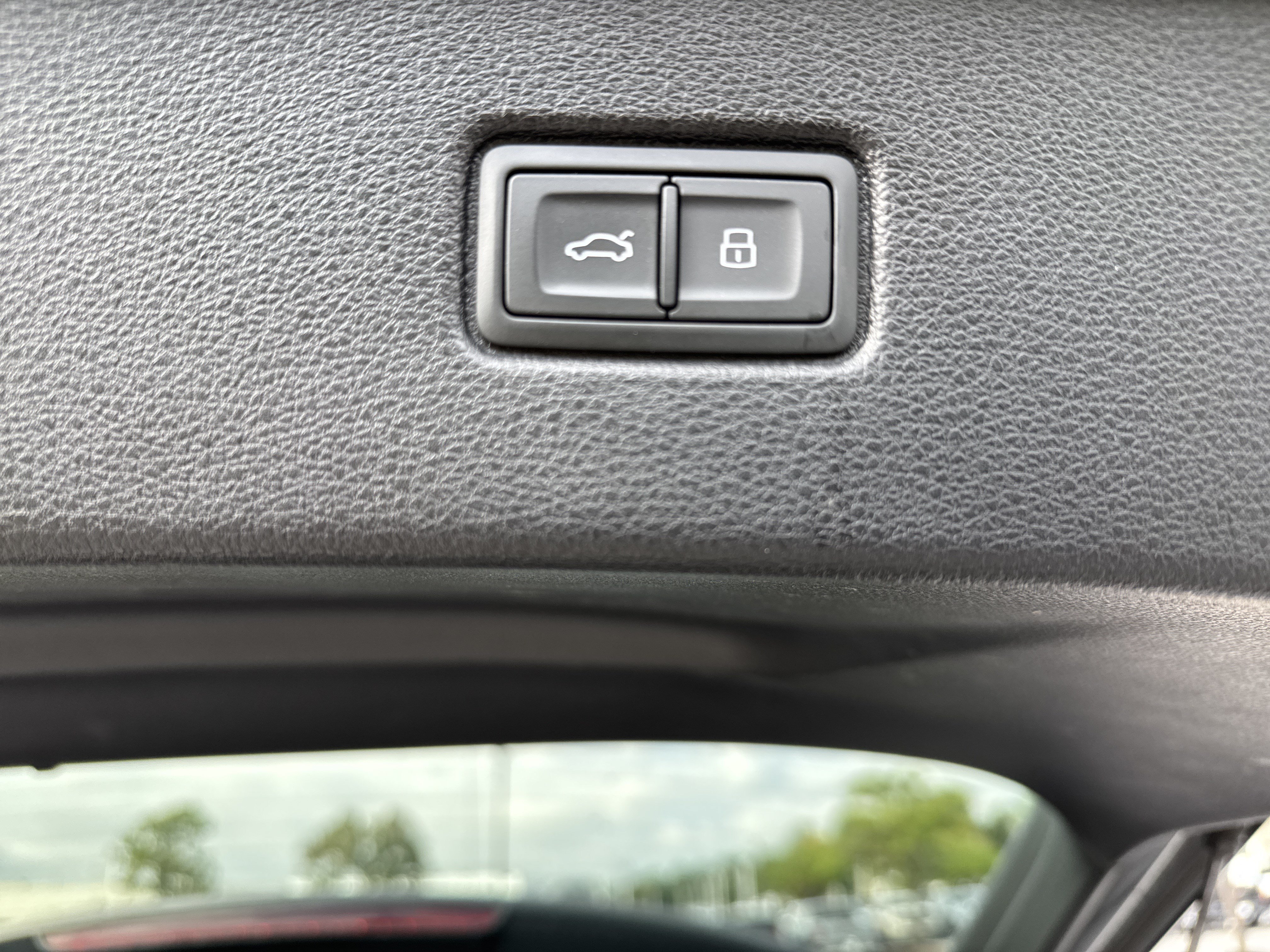 Used 2018 Audi Q7 2.0T Premium Plus w/ Premium Plus Package AWD/4WD image 37