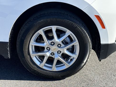 Used 2024 Chevrolet Equinox LT image 13