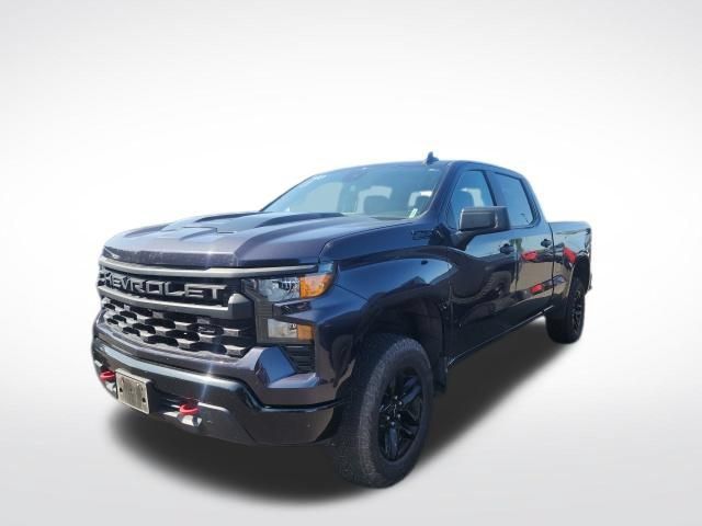 Used 2024 Chevrolet Silverado 1500 Custom Trail Boss w/ LPO, Dark Essentials Package AWD/4WD image 4