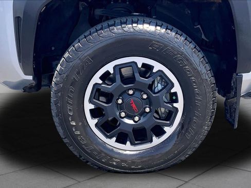 Used 2024 Toyota Tacoma TRD Off-Road AWD/4WD image 11