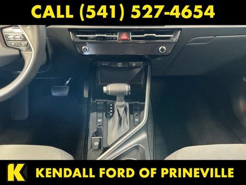 Used 2023 Kia Niro LX FWD image 11