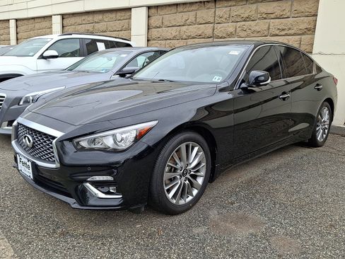 Certified 2022 INFINITI Q50 Luxe w/ Cargo Package AWD/4WD image 1