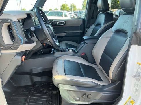 Used 2023 Ford Bronco Wildtrak AWD/4WD image 16
