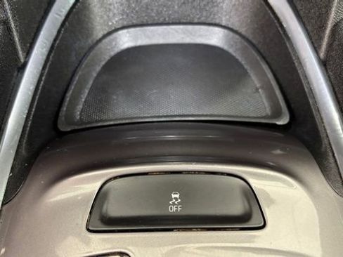 Used 2021 Chevrolet Malibu LT image 38