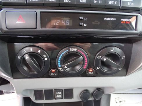 Used 2012 Toyota Tacoma 4x4 Access Cab SR5 image 22