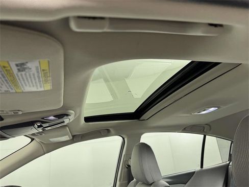 Used 2023 Subaru Legacy Premium image 30