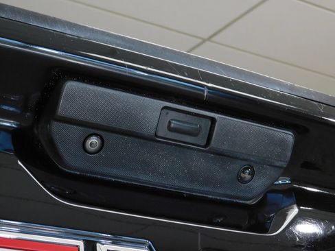 Used 2019 GMC Sierra 1500 SLE w/ SLE Value Package AWD/4WD image 63