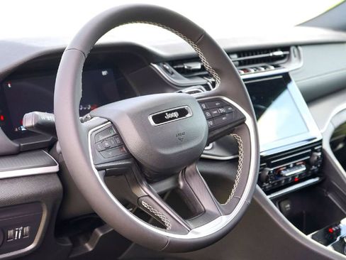 New 2026 Jeep Grand Cherokee L Laredo RWD image 9
