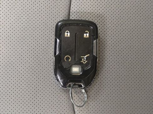 Used 2018 GMC Terrain SLT w/ Preferred Package image 32